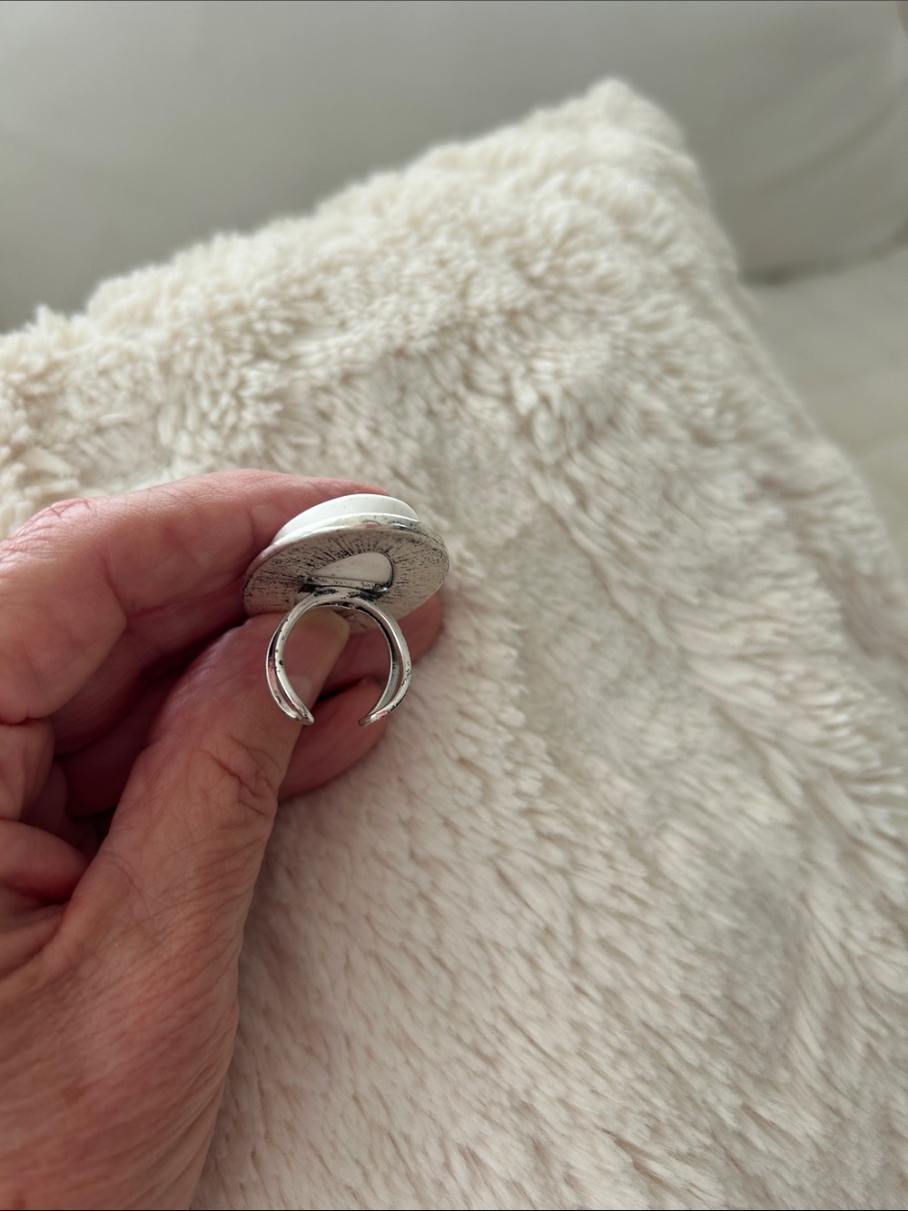 Ring - Picture 5 of 6